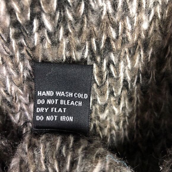 aro chunky knit fringe sweater  - Picture 8 of 8